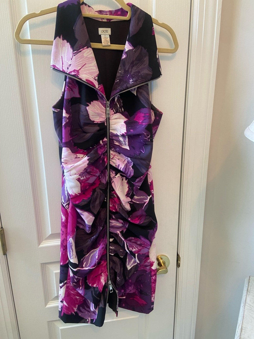 Cache Sleeveless Floral Zip-Front Midi Dress in Purple and Pink